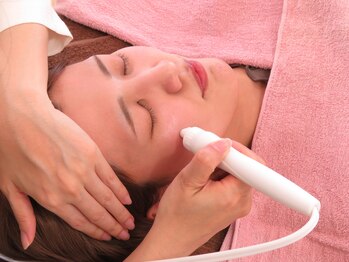 プチサロンリル(petit salon Lilou)/徹底毛穴ハイドロフェイシャル