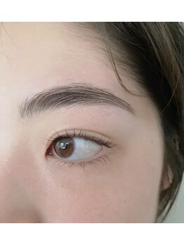 リル(LIL)/アイブロウリフト