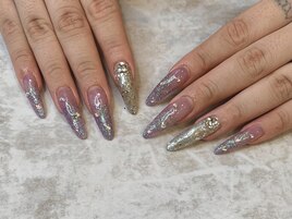 キラキラロングネイル