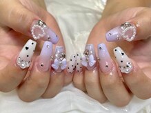 ロングネイルズ エマ(LongNails-Emma)/持ち込みゴージャス