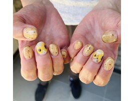 ひまわりネイル