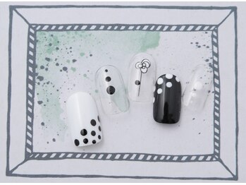 ルクール(Le Coeur)/モノクロドットネイル