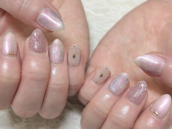 メリーナ 新宿(Melina)の写真/【通うたびキレイが更新!上品も遊び心も定額で叶える大人ネイル♪】新宿駅南口徒歩5分の毎月通える好立地◎