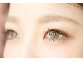 ネイルアンドアイサロン エコル 富雄店(Ekolu)/フラットラッシュ120本