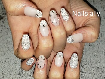 ネイルズアリー 立川店(Nails ally)/フラッシュネイル×フレンチ
