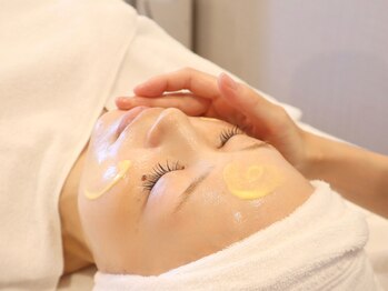 サロン ケー 田町 三田(Salon K.)の写真/肌・巡り・フェイスラインを整えたい大人女性に◎【小顔フェイシャル&首肩リンパケア】繊細な手技で小顔へ*