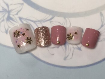 ネイルサロン リリオ(Nail Salon Ririo)/雪の結晶チークネイル