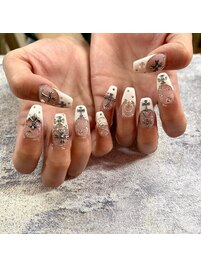 海外フレンチネイル