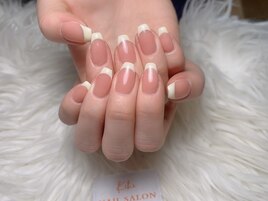 フレンチネイル