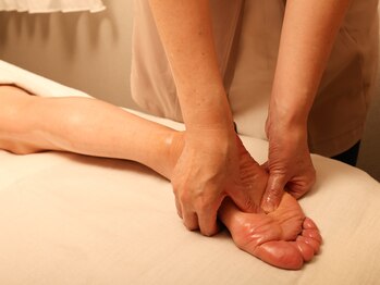 ピュアージュスパ(pureju spa)/冷えむくみに足裏