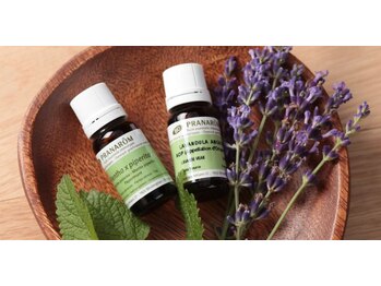 アロラヴィ(AroRavi)/オーガニックアロマを使用