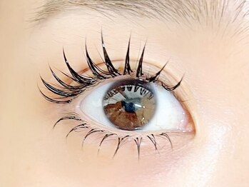 ルミエール 梅田店(Lumiere)の写真/【パリエク超★上向きまつげパーマ+LEDマツエク ¥7800~】こだわりまつ毛パーマと圧倒的モチのマツエクで◎