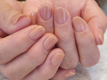 ネイルサロン&スクール MARY CUREOの写真/割れ爪などのコンプレックスも改善できる★自爪が短い・変形してる・ガタガタ…お悩みご相談下さい♪