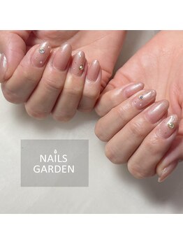 ネイルズガーデン(NAILS GARDEN)/キラキラベージュネイル