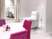 アース 豊橋店(HAIR & MAKE EARTH)の雰囲気（上質空間でゆったり施術が嬉しい★【ネイル/フット/長さだし】）