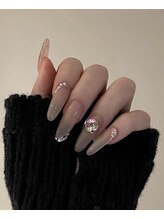 アンドミラー(And Mirror)/Vカットネイル