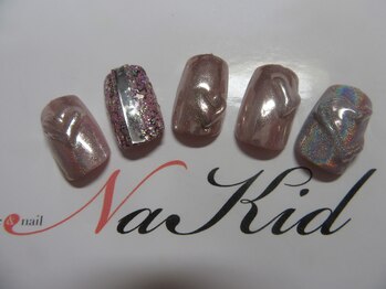 ネイキッド (NaKid)/