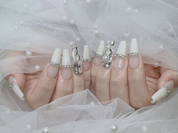 ブリー(Brille)/クリスマスネイル