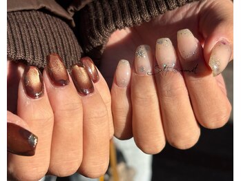 タスメット(+met)/～濃淡ブラッシュアートネイル～