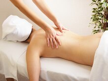 エステティック ジュビラン/ブライダル　背中マッサージ