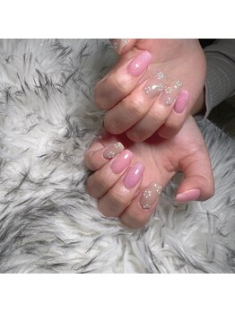 ストーンのお花がかわいい♪