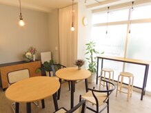 アンフェリーク(Un feerique)の雰囲気（ゆったりすごしていただけるチェアもご用意しております。）