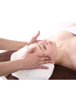 ホウレイ線・たるみ改善！予防ケア