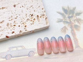 マグフレンチチークネイル