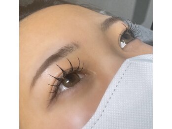 ノワール(NOIR)/束間まつ毛