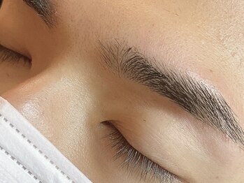 レレガンス(LELEGANCE)/横顔までキマる眉