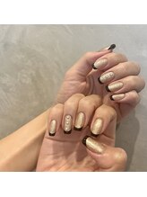 ワッツ ユア ネイルストーリー(What’s your nail story?)/ブラウンフレンチネイル
