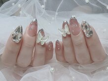 ブリー(Brille)/クリスマスネイル