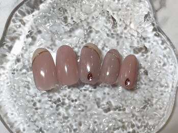 ネイルアンドアイラッシュサロン ミッタ(Mitta)/¥8000-