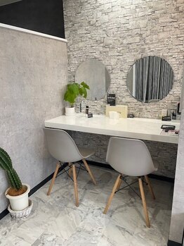 エーラッシュ(A-Lash)/メイクルーム