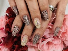 ダブルネイル(Double Nail)/【ほり】シックなアニマル柄