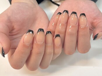 スイ(sue)/黒フレンチ