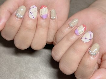 ラドール(La Dhole)/チェック柄ネイル