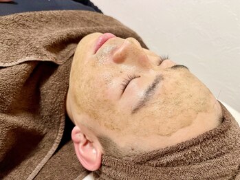 ルアナ(LUANA)の写真/エステケアで美肌を手に入れる◎乾燥/くすみ/シミしわが気になる方にオススメ♪LUANAのメンズフェイシャル!