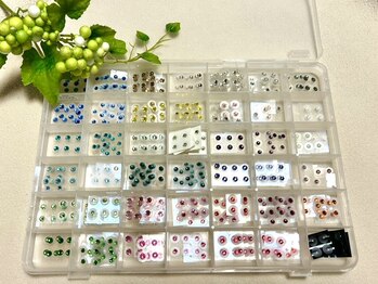 スノー ハンド(Snow Hand)/耳ツボジュエリー