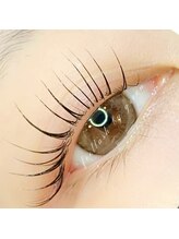 フィールラッシュ バイ グリーン(FEELLASH by green)/カール感・奥行きのあるデザイン