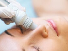 【全顔トーンアップ】古い角質を除去し、くすみのない透明肌へ