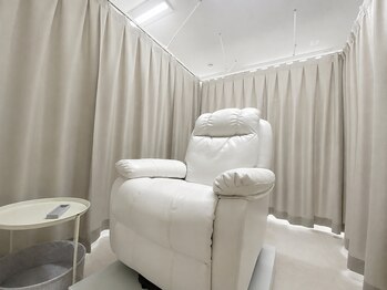 モテテ 名駅店(motete)の写真/【名古屋/名駅/眉毛/メンズ眉毛/眉毛ワックス】全席完全個室。周りを気にせず「45分」で垢抜け確定!