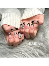 ダリア(Daria)/人気の黒フレンチ/韓国パーツ