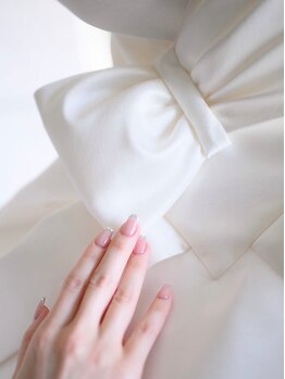 クラルトゥーナ 表参道(Curaltuna)の写真/【多くの女性から支持多数◎】ブライダルなど大切な日の指先もお任せください！手元に一生の思い出を…♪
