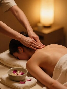 雅馨閣 の写真/ガチガチの首肩・肩甲骨に。深層アプローチで驚きの軽さを!頭から足先まで徹底的に流し、全身リセット☆