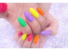 アンフィトリーテー/スカルプ長さ出し1本1100円～