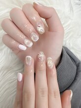 アイナ(Aina)/フレンチネイルデザイン