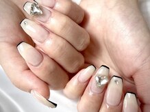 リノネイル(Lino Nail)/シンプル先端ラインデザイン