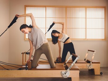 カサネ 静岡店(KASANE)の写真/【憧れの美ボディ、ピラティスで作れます◎】韓国アイドルのような細くて筋肉もある理想のスタイルを実現！