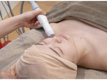 ルスリール(Le sourire)/ウルトラ「小顔」